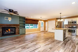 8 Winterberry Rd, Lincoln, RI 02865 - Photo 31