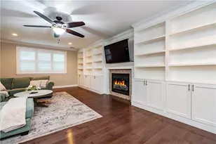 8 Winterberry Rd, Lincoln, RI 02865 - Photo 17