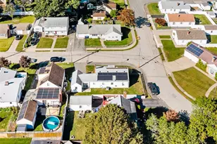 350 Williston Way, Pawtucket, RI 02861 - Photo 3