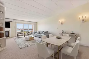 1314 Capella S, Newport, RI 02840 - Photo 27