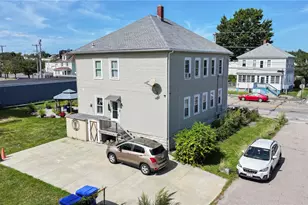 377 Warren Ave, East Providence, RI 02914 - Photo 3