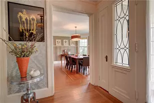 56 Windsor Rd, Cranston, RI 02905 - Photo 9