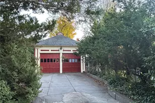 56 Windsor Rd, Cranston, RI 02905 - Photo 47