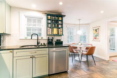 55 Miller Avenue, East Providence, RI 02916 - Photo 9