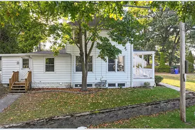 916 Bullocks Pt Avenue, East Providence, RI 02915 - Photo 5