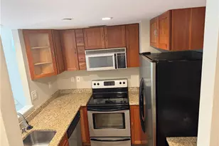 25 Water St, East Greenwich, RI 02818 - Photo 11