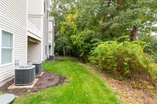 45 Silver Cup Cir, West Warwick, RI 02893 - Photo 5