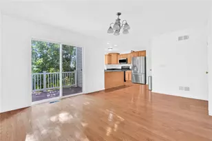 45 Silver Cup Cir, West Warwick, RI 02893 - Photo 17