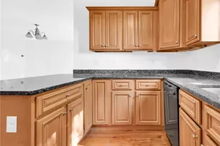 45 Silver Cup Cir, West Warwick, RI 02893 - Photo 21