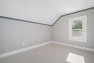1 Russell Avenue, Newport, RI 02840 - Photo 23
