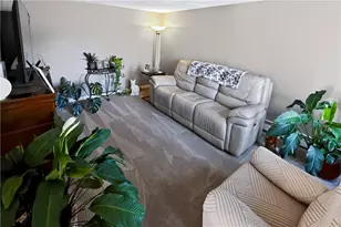 105 Curtis St, Cranston, RI 02920 - Photo 7