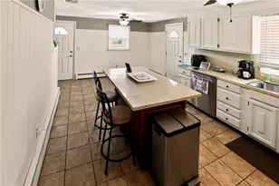 105 Curtis St, Cranston, RI 02920 - Photo 5