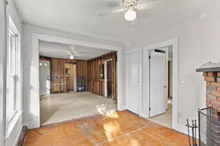 6 Shore Rd, East Providence, RI 02915 - Photo 35