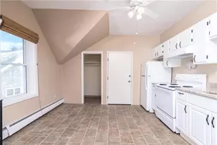75 Caswell St, Narragansett, RI 02882 - Photo 21