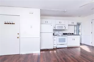 75 Caswell St, Narragansett, RI 02882 - Photo 7