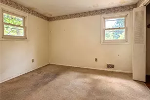 89 Cushing Rd, Warwick, RI 02888 - Photo 9