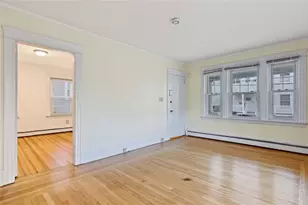 169 10th St, Providence, RI 02906 - Photo 3