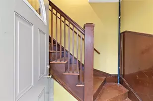 169 10th St, Providence, RI 02906 - Photo 17