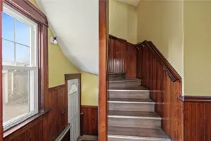 169 10th St, Providence, RI 02906 - Photo 31