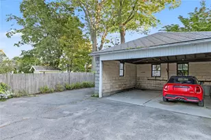 169 10th St, Providence, RI 02906 - Photo 35