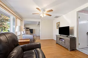 11 Hemlock Dr, Johnston, RI 02919 - Photo 7