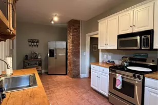 24 Third St, Newport, RI 02840 - Photo 7