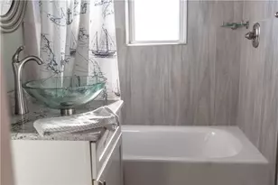 70 Carroll Ave, Newport, RI 02840 - Photo 21