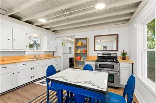 31 Blanding Ave, Barrington, RI 02806 - Photo 7