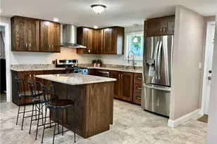 60 Hendrick St, Providence, RI 02908 - Photo 1