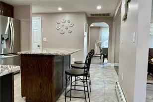 60 Hendrick St, Providence, RI 02908 - Photo 3