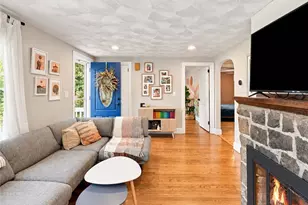 329 Maple St, Warwick, RI 02888 - Photo 3