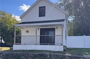 82 Middle St, East Providence, RI 02915 - Photo 1