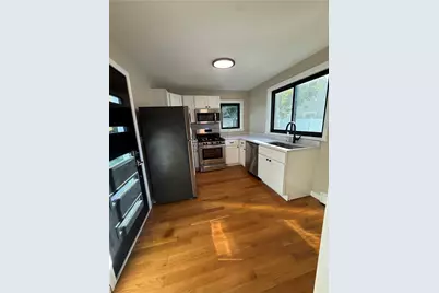 82 Middle Street, East Providence, RI 02915 - Photo 11
