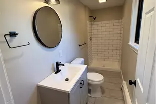 82 Middle St, East Providence, RI 02915 - Photo 15