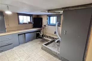 130 N County St, East Providence, RI 02914 - Photo 21