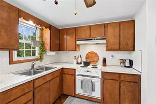 32 San Miguel Dr, Bristol, RI 02809 - Photo 11