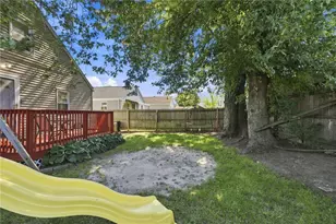 70 Overland Ave, Cranston, RI 02910 - Photo 35