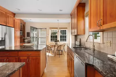 176 Cole Avenue, Providence, RI 02906 - Photo 15