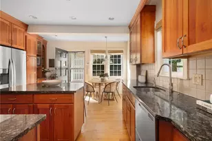176 Cole Ave, Providence, RI 02906 - Photo 15