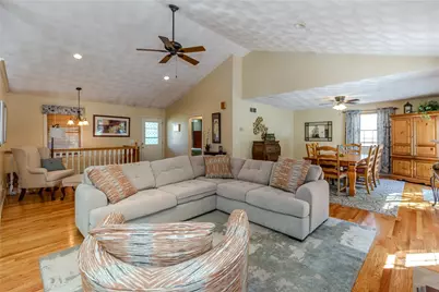 15 Primrose Drive, Cranston, RI 02921 - Photo 5