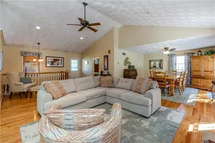 15 Primrose Dr, Cranston, RI 02921 - Photo 5