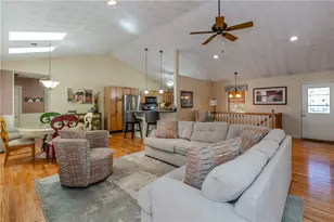 15 Primrose Dr, Cranston, RI 02921 - Photo 7