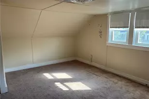 2045 Cranston St, Cranston, RI 02920 - Photo 25