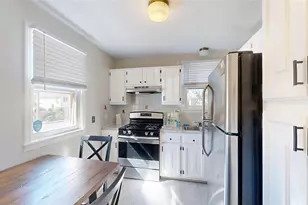 147 Southern St, Cranston, RI 02920 - Photo 5
