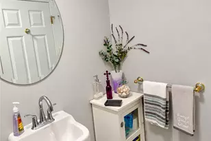 583 Pocasset Ct, Warwick, RI 02886 - Photo 19