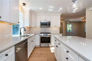 216 S Pier Rd, Narragansett, RI 02882 - Photo 15