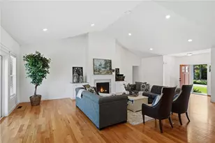 1291 Central Ave, Johnston, RI 02919 - Photo 9