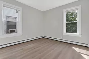 96 Centre St, Pawtucket, RI 02860 - Photo 7