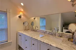 19 Carroll Ave, Newport, RI 02840 - Photo 27