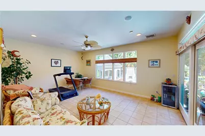 28 Capri Drive, Johnston, RI 02919 - Photo 9